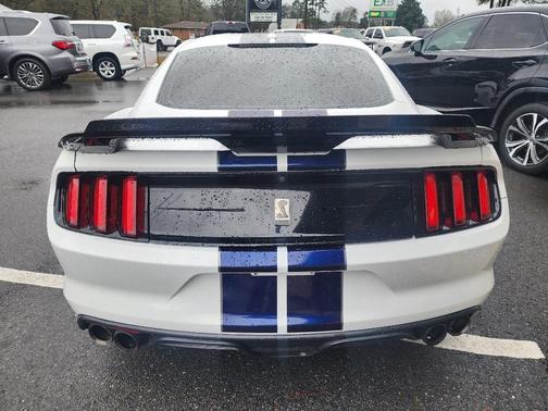 2019 Ford Shelby GT350 Base