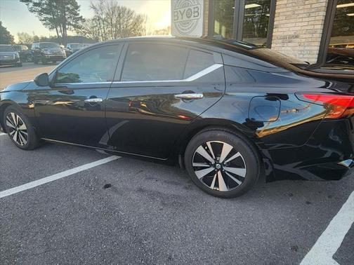2021 Nissan Altima 2.5 SV
