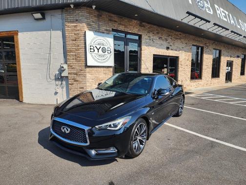 2017 INFINITI Q60 2.0T