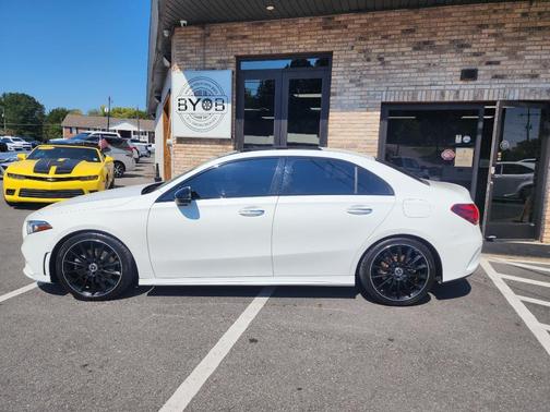 2022 Mercedes-Benz A-Class A220