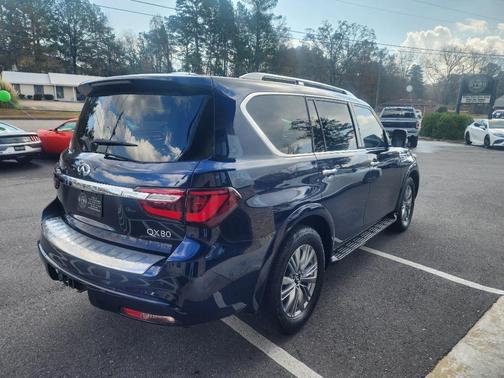 2021 INFINITI QX80 Luxe