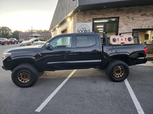 2020 Toyota Tacoma SR