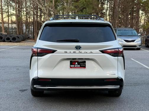 2021 Toyota Sienna Platinum 7 Passenger