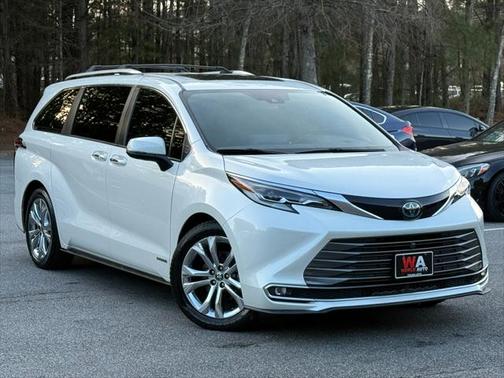 2021 Toyota Sienna Platinum 7 Passenger