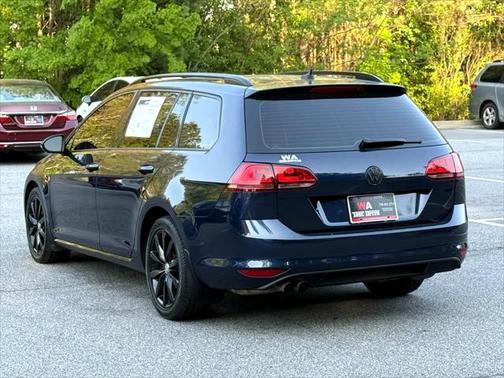 2016 Volkswagen Golf SportWagen TSI SE 4-Door