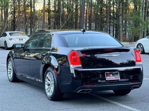 2016 Chrysler 300 S
