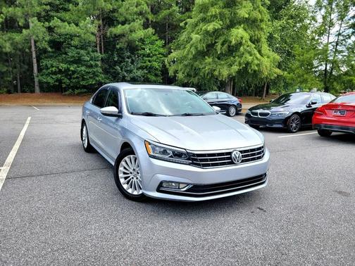 2016 Volkswagen Passat 1.8T SE