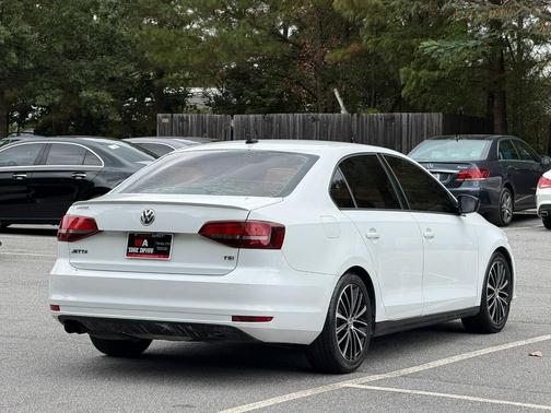 2016 Volkswagen Jetta 1.8T Sport