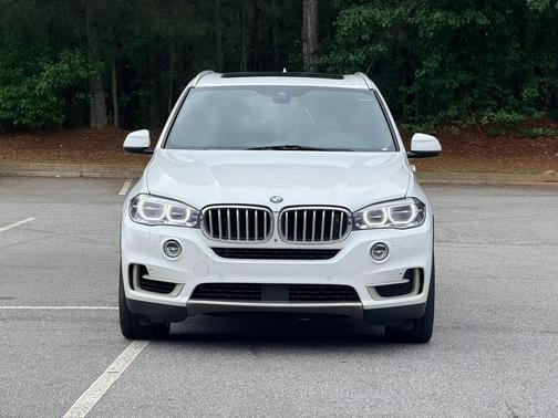 Alpine White 2018 BMW X5 xDrive50i