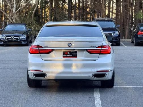 2016 BMW 750 i xDrive