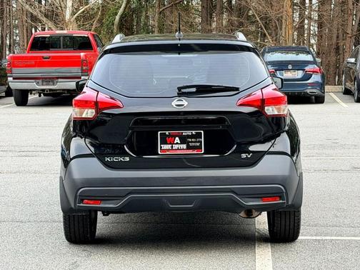 2018 Nissan Kicks SV