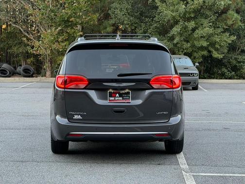 2020 Chrysler Pacifica Limited