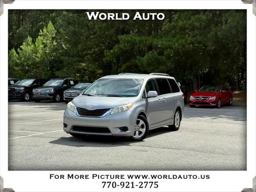 2012 Toyota Sienna LE