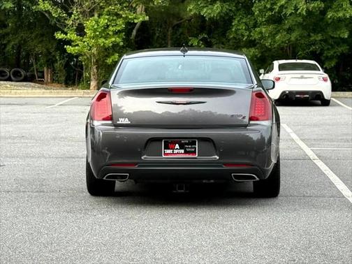 2022 Chrysler 300 S
