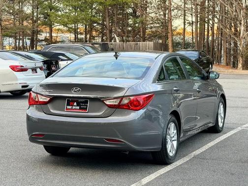 2012 Hyundai SONATA GLS
