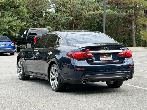 2016 INFINITI Q70 3.7X