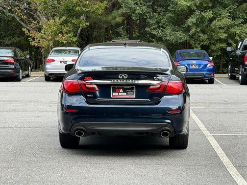 2016 INFINITI Q70 3.7X