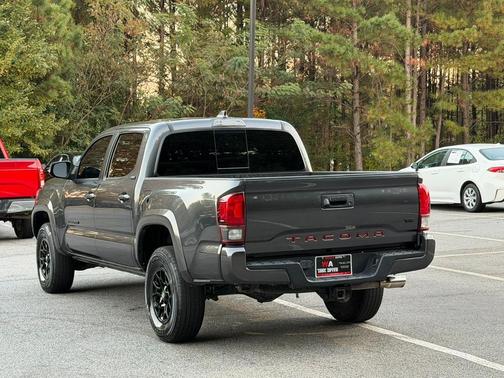 2022 Toyota Tacoma SR5