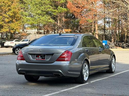 2012 Mercedes-Benz S-Class S550