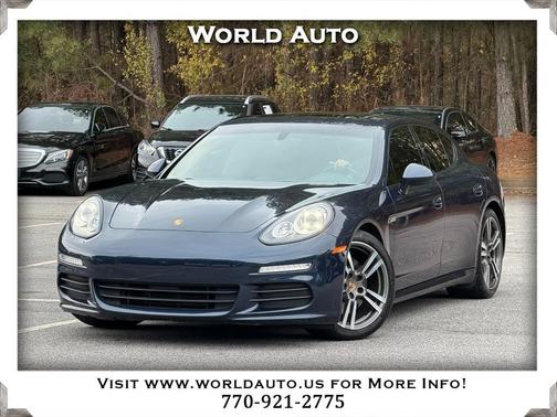 2015 Porsche Panamera 4