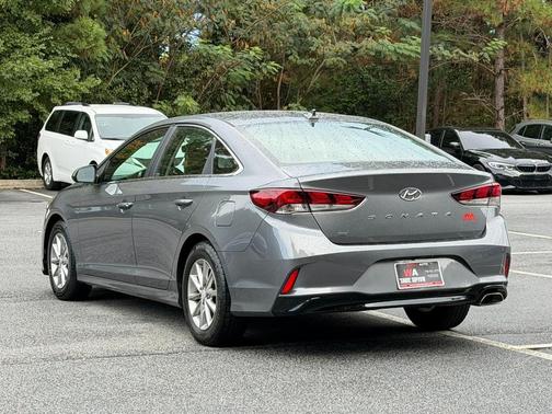 2018 Hyundai SONATA SE