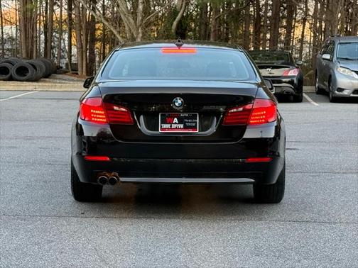 2011 BMW 528 528i