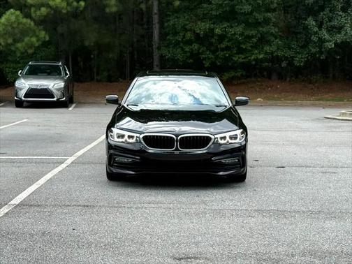 2018 BMW 530 530i