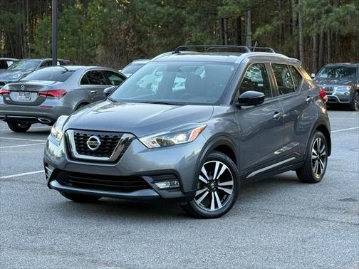 2019 Nissan Kicks SR
