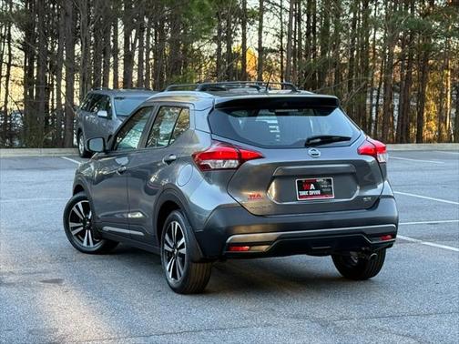 2019 Nissan Kicks SR