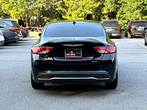 2016 Chrysler 200 Limited