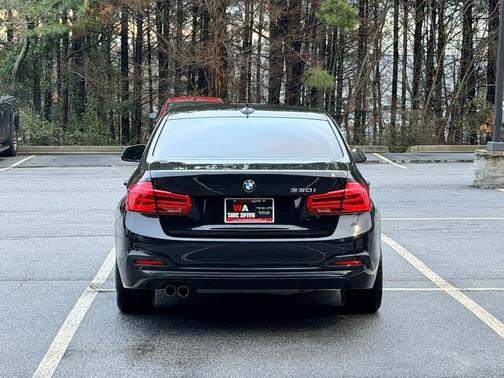 2018 BMW 330 330i SULEV Sedan