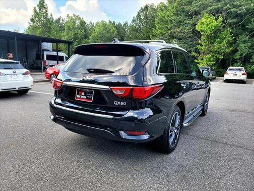 2017 INFINITI QX60 Base