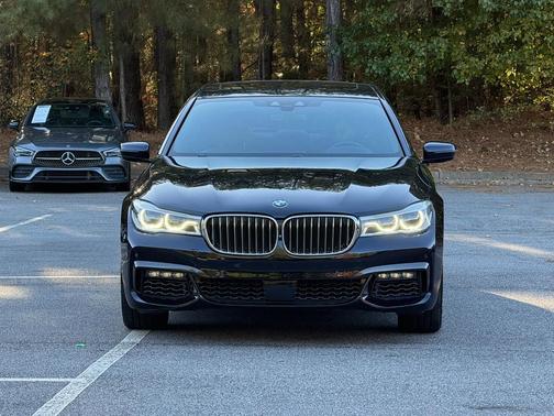 2016 BMW 750 i xDrive