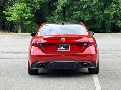 Rosso Competizione Tri-Coat 2018 Alfa Romeo Giulia Ti Sport