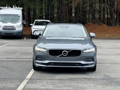 2018 Volvo S90 T5 Momentum