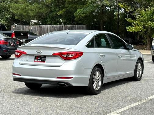 2015 Hyundai SONATA SE