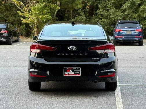 2020 Hyundai ELANTRA Limited