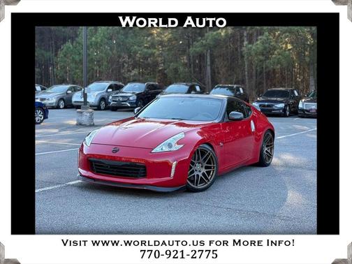Solid Red 2017 Nissan 370Z Base Coupe