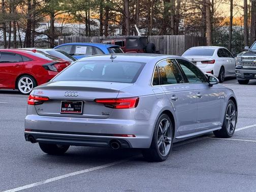 2018 Audi A4 2.0T Premium Plus