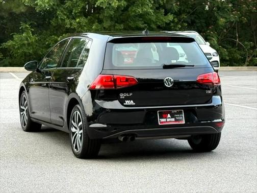 2016 Volkswagen Golf TSI SE 4-Door