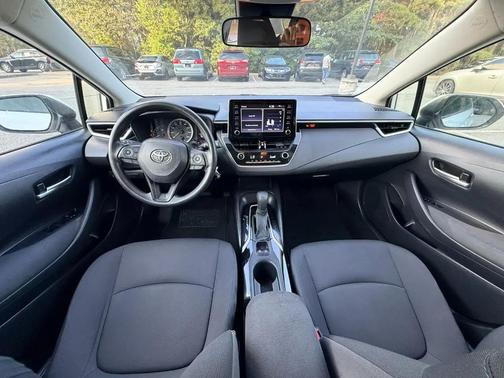 Super White 2020 Toyota Corolla LE