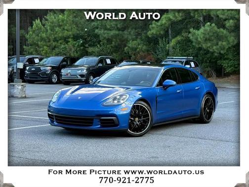 2018 Porsche Panamera Base