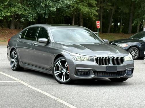2017 BMW 740 740i
