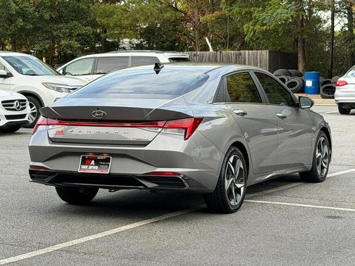 2021 Hyundai ELANTRA Limited