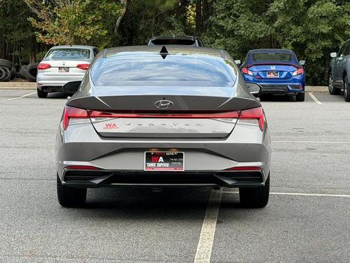2021 Hyundai ELANTRA Limited