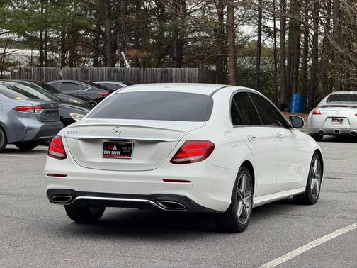 2017 Mercedes-Benz E-Class E300 Luxury Sedan