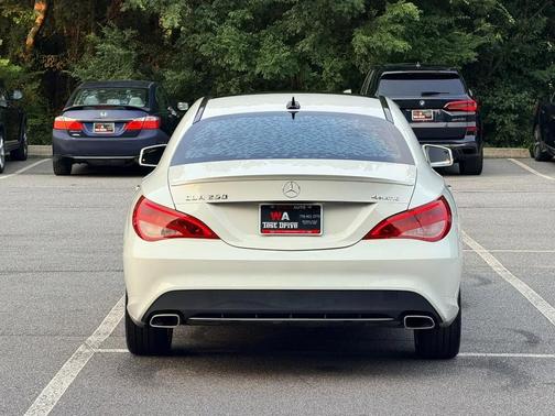 Cirrus White 2016 Mercedes-Benz CLA-Class 4MATIC
