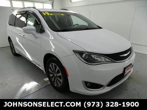 2019 Chrysler Pacifica Touring-L Plus