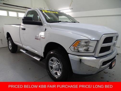 Bright White Clearcoat 2018 RAM 3500 Tradesman
