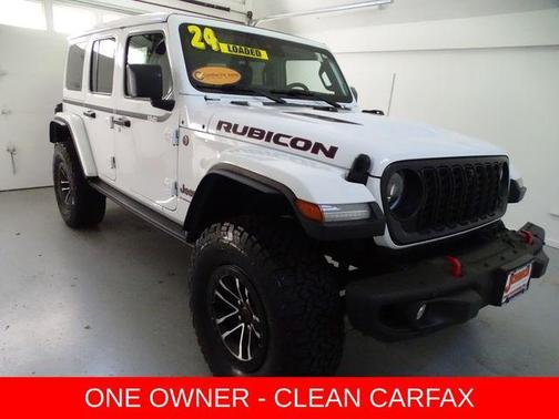 Bright White Clearcoat 2024 Jeep Wrangler Rubicon